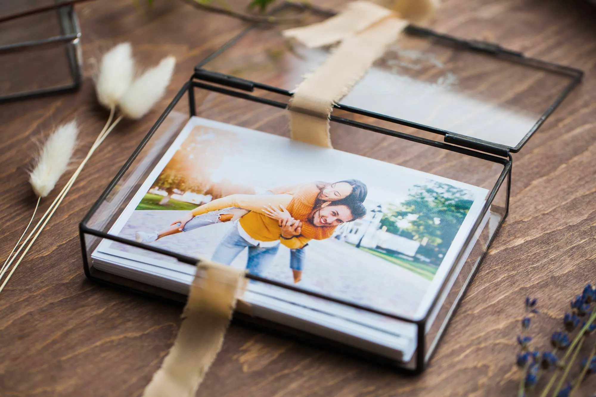 Glass Photo Box for Premium Wedding & Boudoir Photos – Luxury Keepsake Box