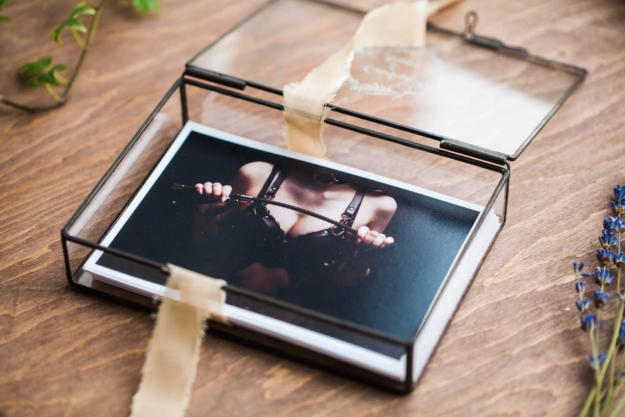 Glass Photo Box for Premium Wedding & Boudoir Photos – Luxury Keepsake Box