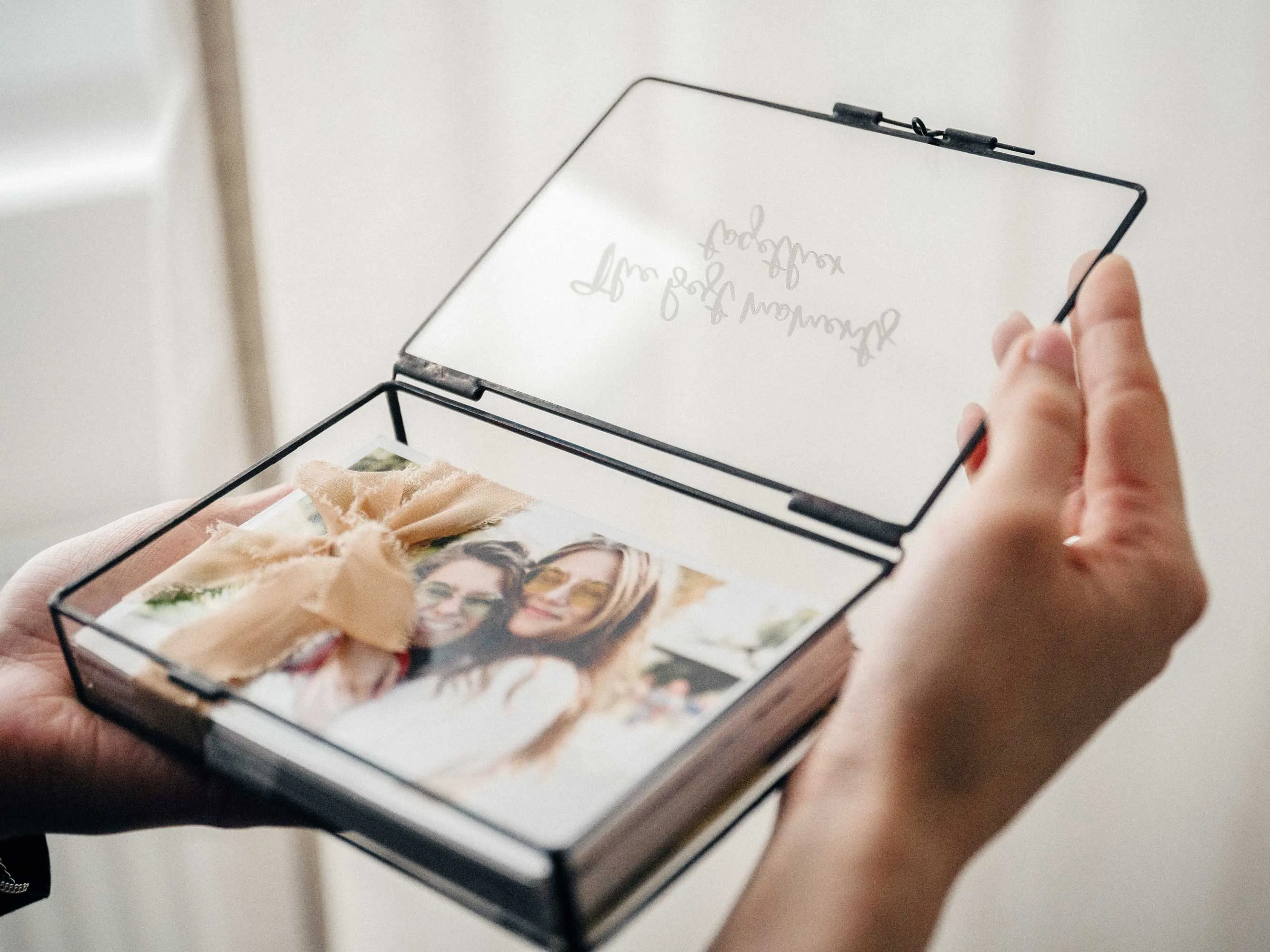 Glass Photo Box for Premium Wedding & Boudoir Photos – Luxury Keepsake Box