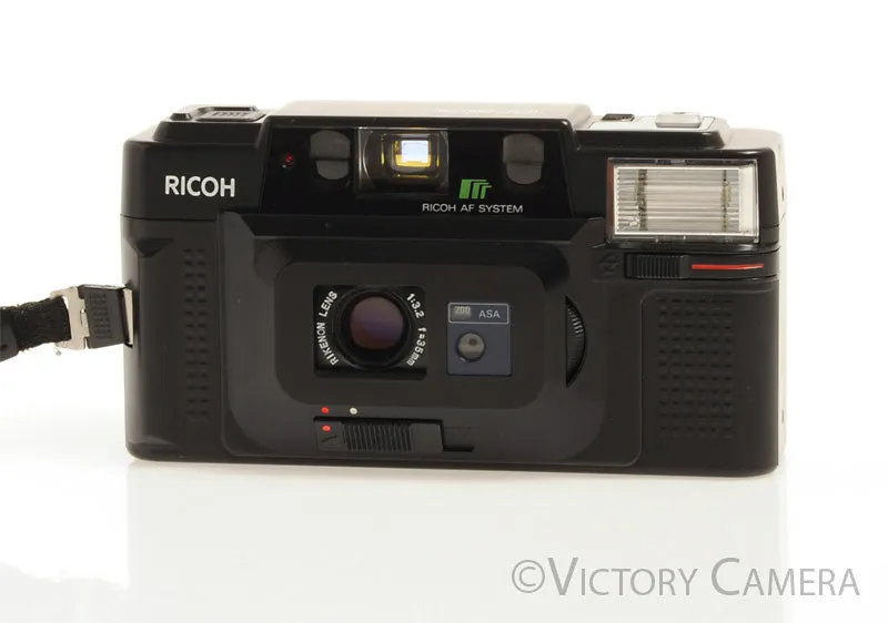 Ricoh FF-3D AF Black 35mm Point & Shoot Camera w/ 35mm f3.2 Lens -Clean-